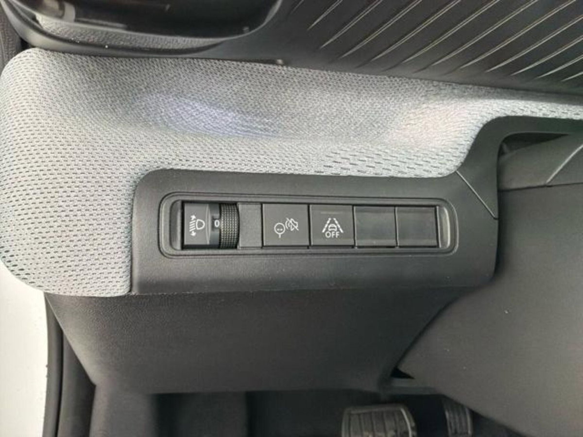 Citroen C3 Aircross 1.2 hybrid Max 145cv edcs6 7p.ti (8)