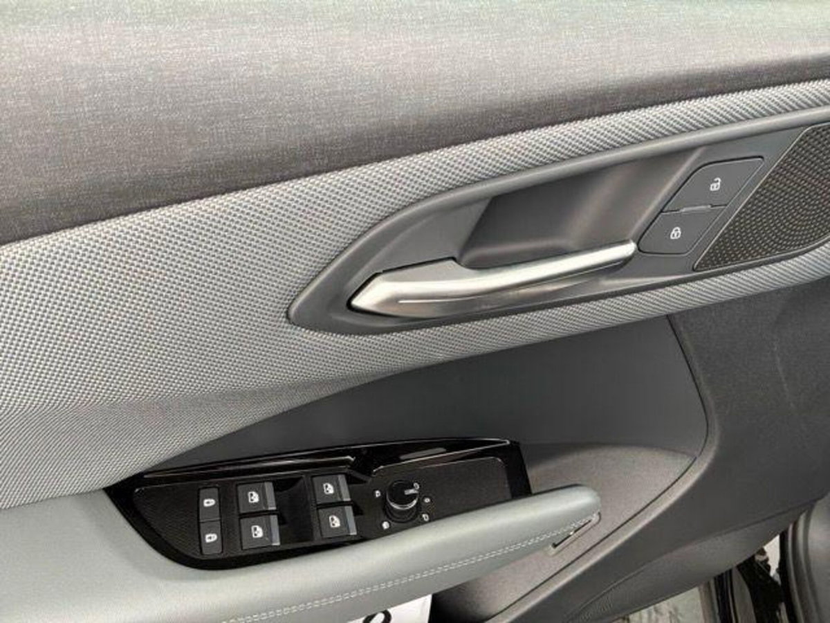 Audi Q3 Sportback 2.0 tdi S line 150cv s-tronic (11)