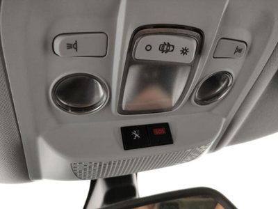 Peugeot 2008 100 S&S Allure (15)