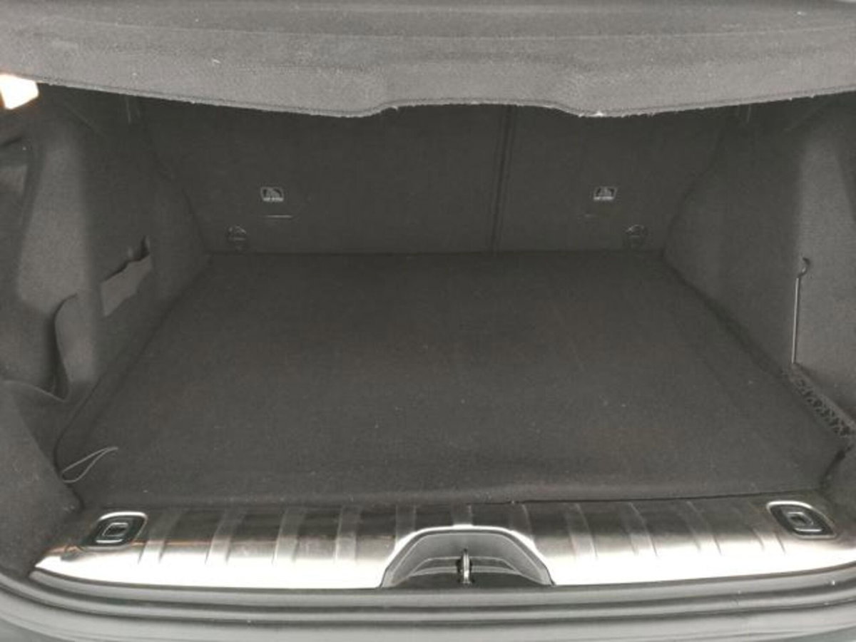 Peugeot 2008 100 S&S Allure (19)