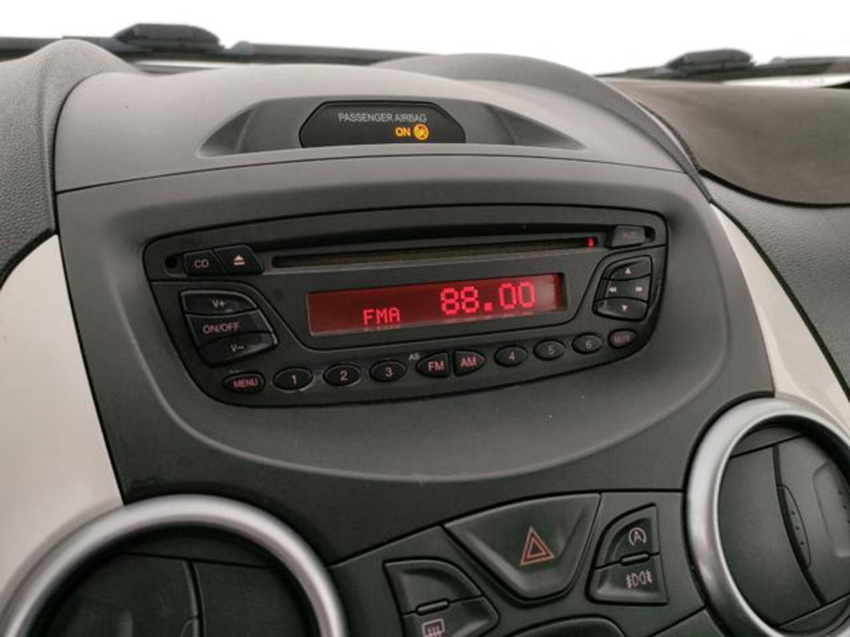 Ford Ka 1.2 8V 69CV (10)