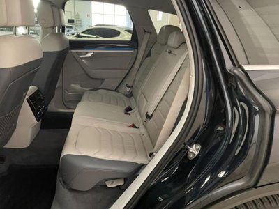 Volkswagen Touareg 3.0 V6 tdi scr R-Line Final Edition 231cv auto (13)