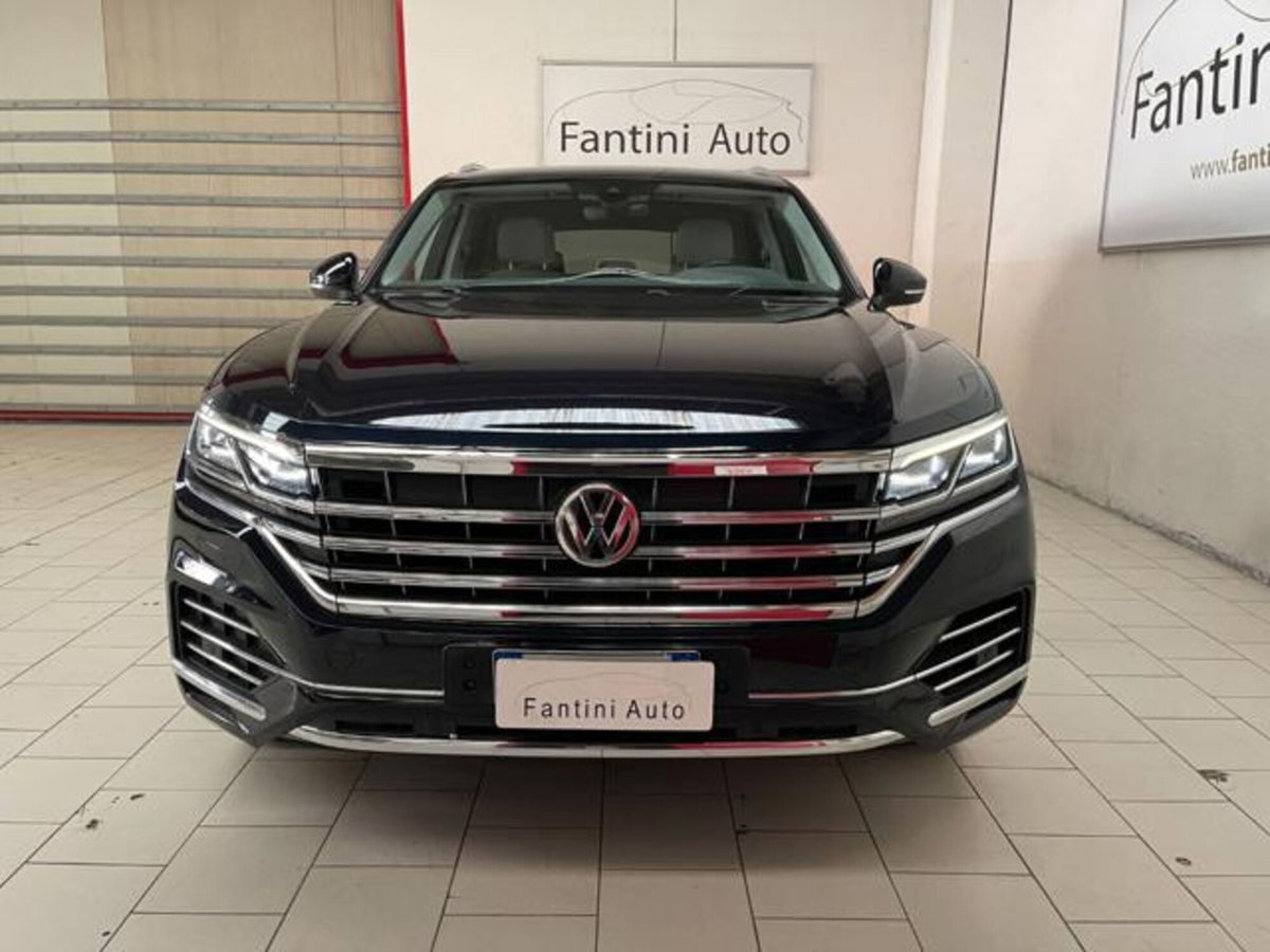 Volkswagen Touareg 3.0 V6 tdi scr R-Line Final Edition 231cv auto (7)