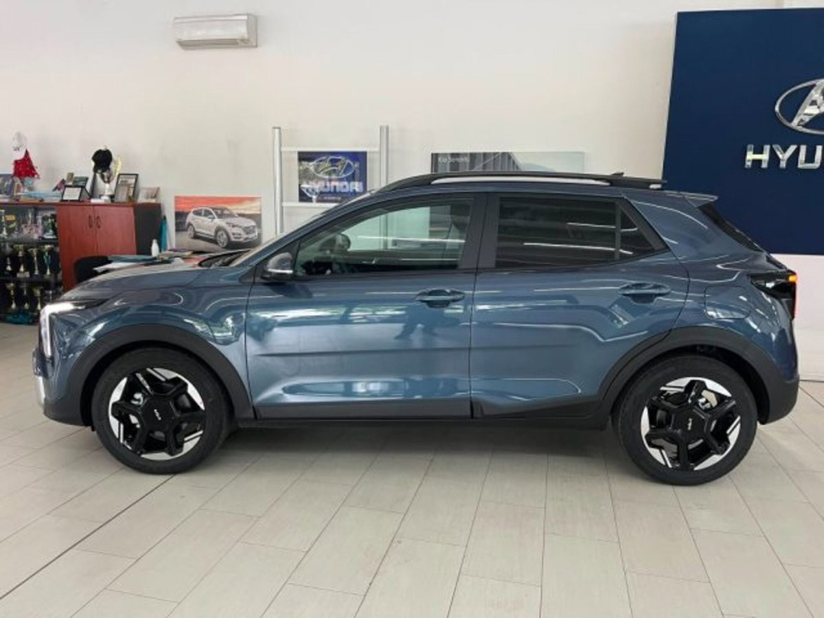 Kia Stonic 1.0 t-gdi mhev Urban 100cv dct (2)