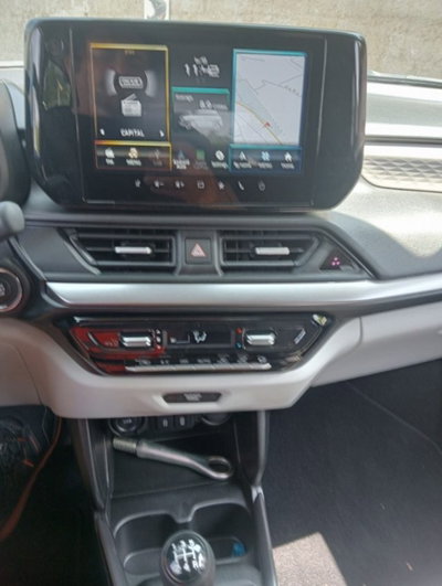 Suzuki Swift 1.2h Top 2wd (15)