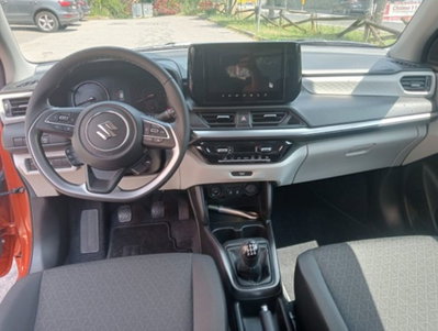 Suzuki Swift 1.2h Top 2wd (7)