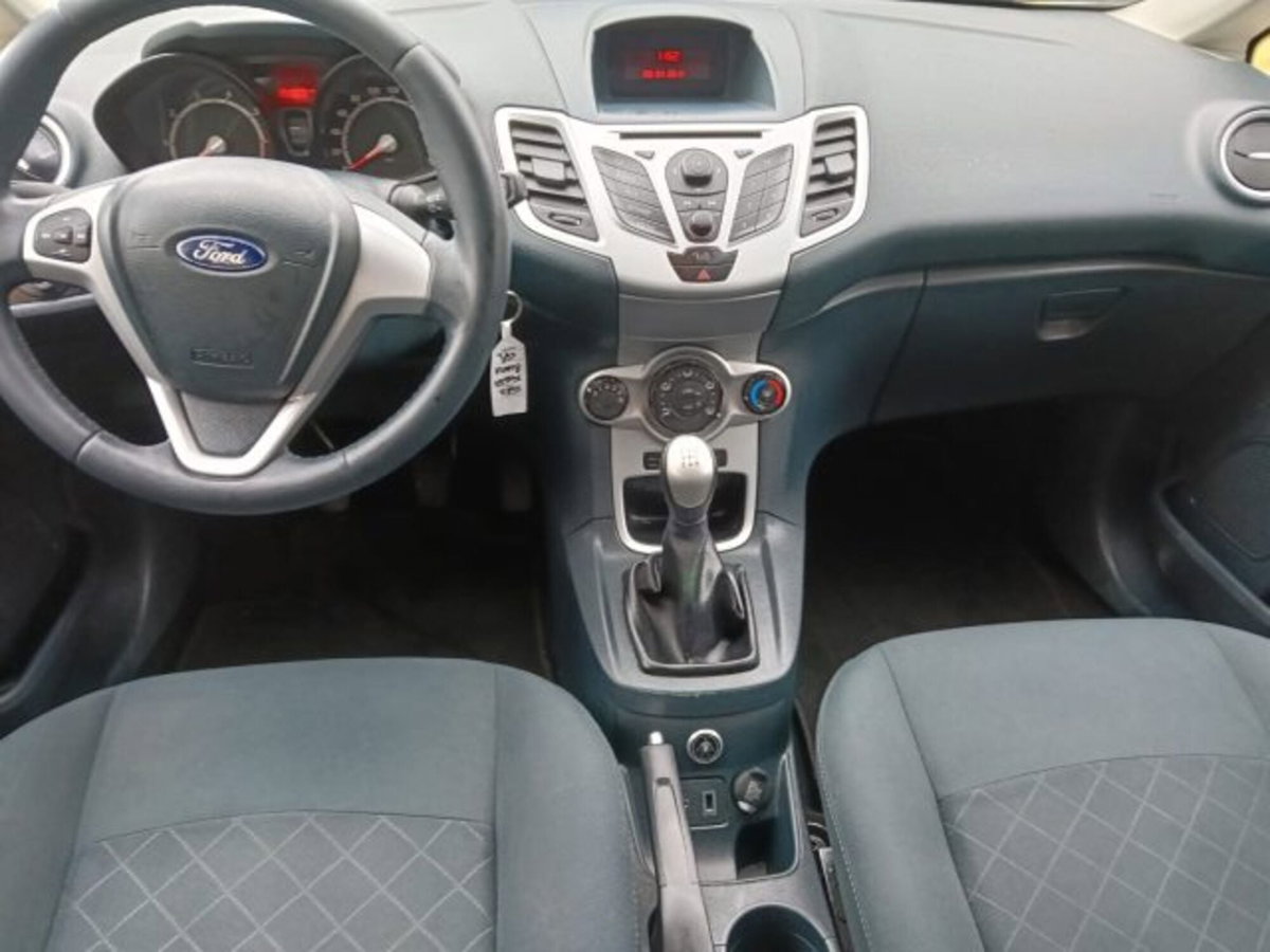 Ford Fiesta 1.4 5 porte Bz.- GPL Titanium (6)