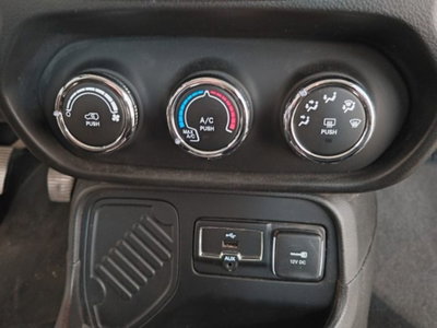 Jeep Renegade 1.6 Mjt 120 CV Longitude (14)