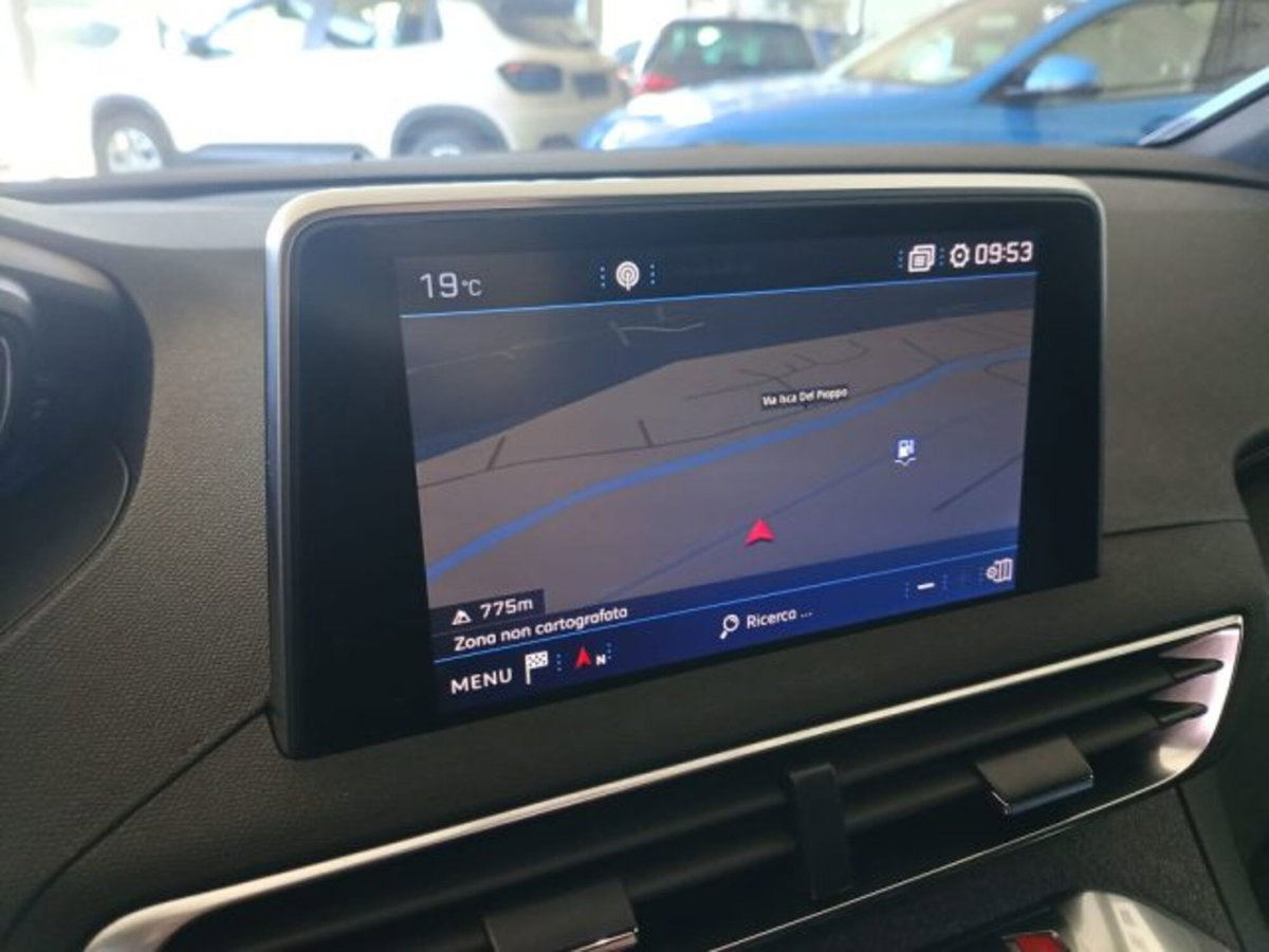 Peugeot 3008 BlueHDi 130 S&S EAT8 GT Line (15)