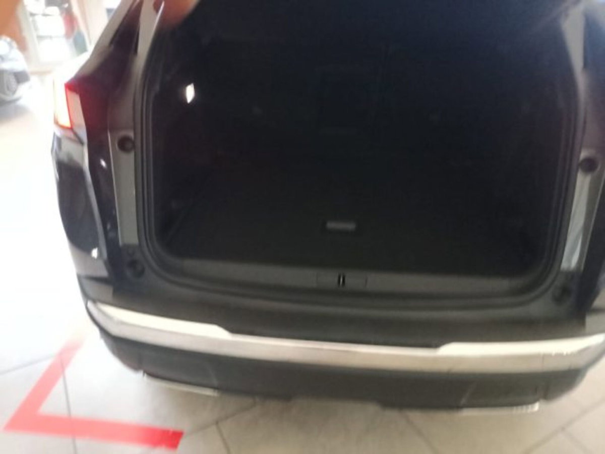 Peugeot 3008 BlueHDi 130 S&S EAT8 GT Line (19)