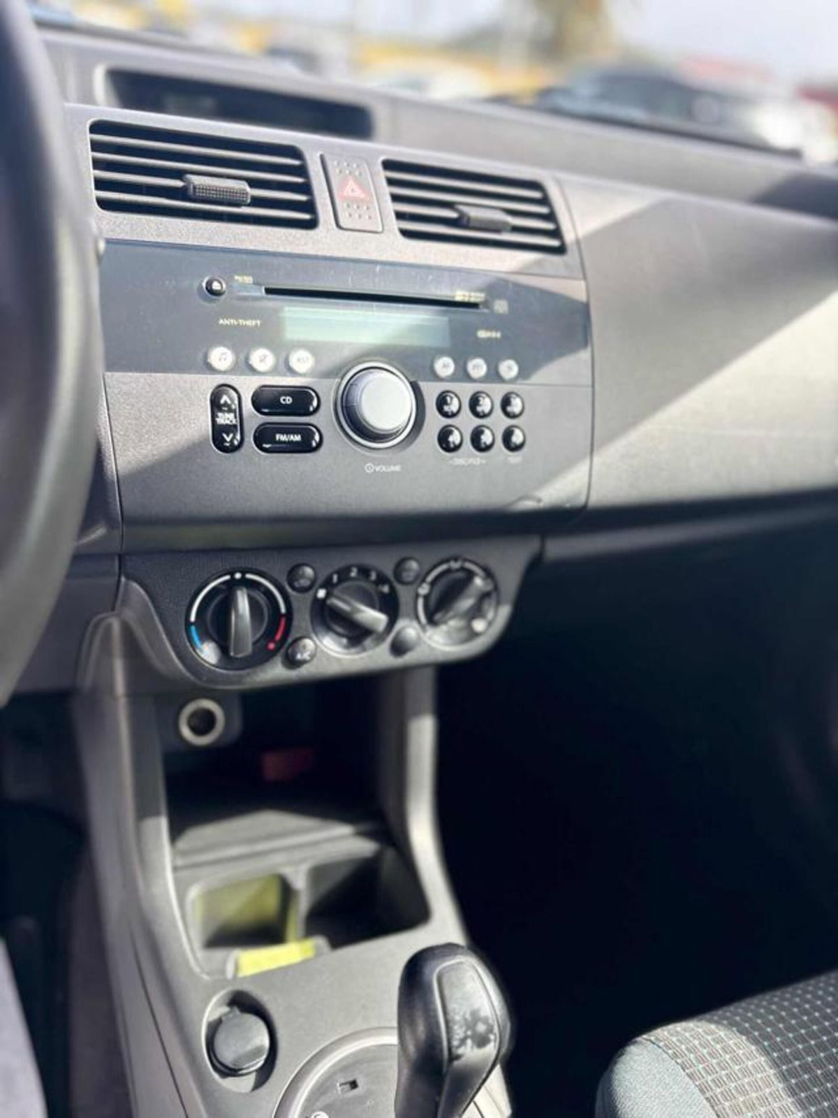 Suzuki Swift 1.3 5p. GLX (9)