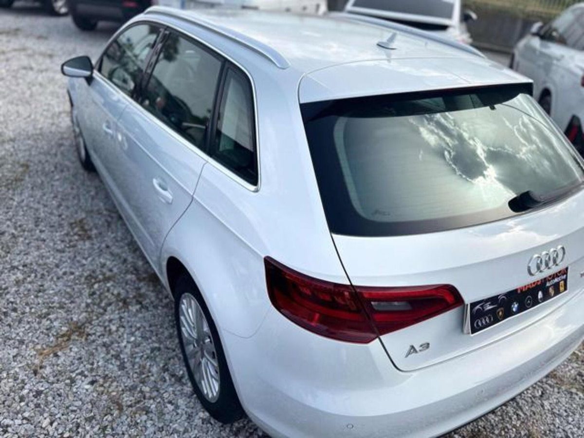 Audi A3 2.0 TDI 150 CV clean diesel S tronic Ambition (6)