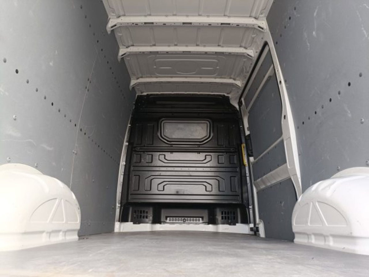 Volkswagen Veicoli Commerciali Crafter Furgone 35 2.0 tdi 140cv L3H3 (20)