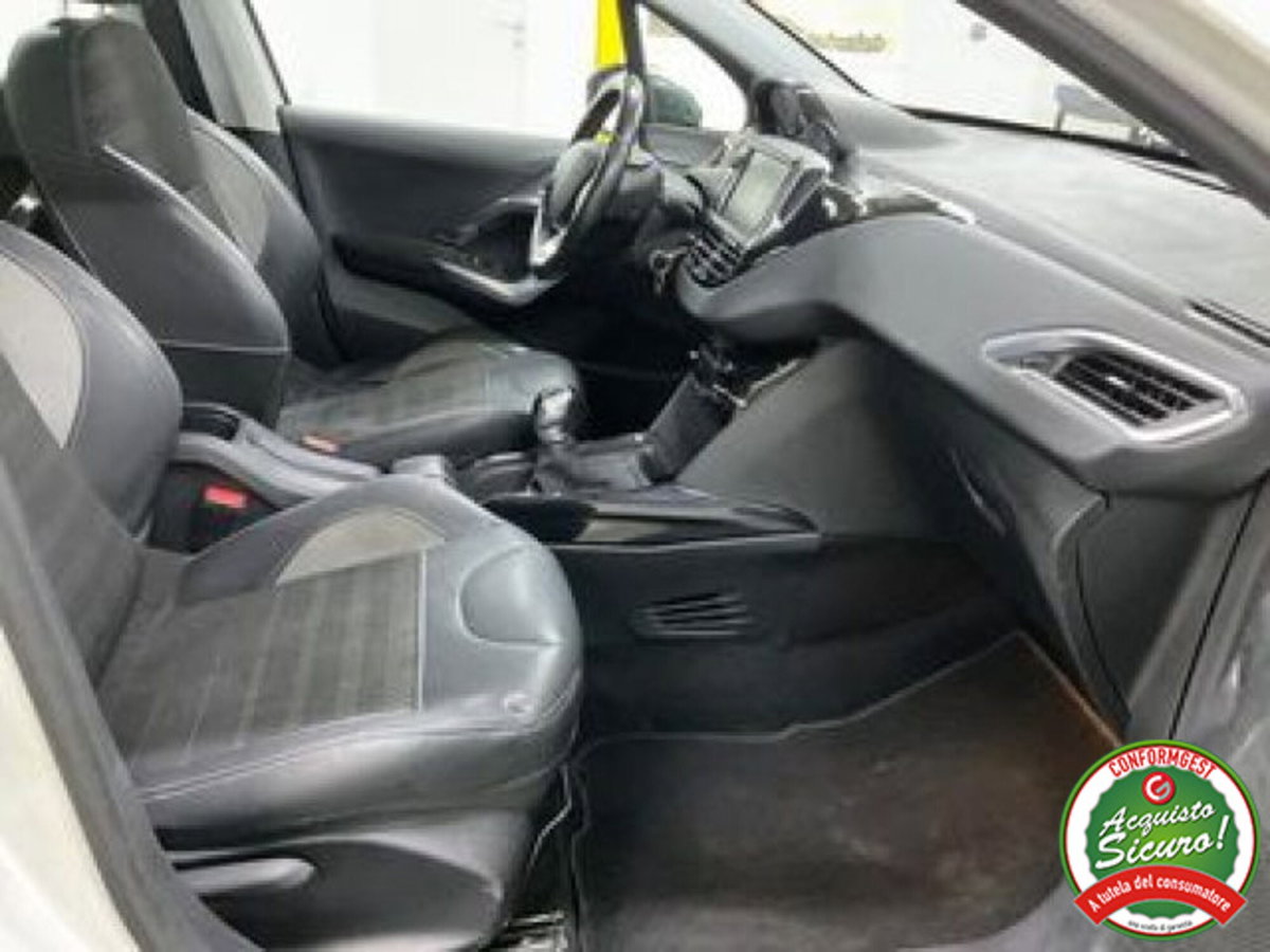 Peugeot 2008 Turbo 110 S&S Allure (6)