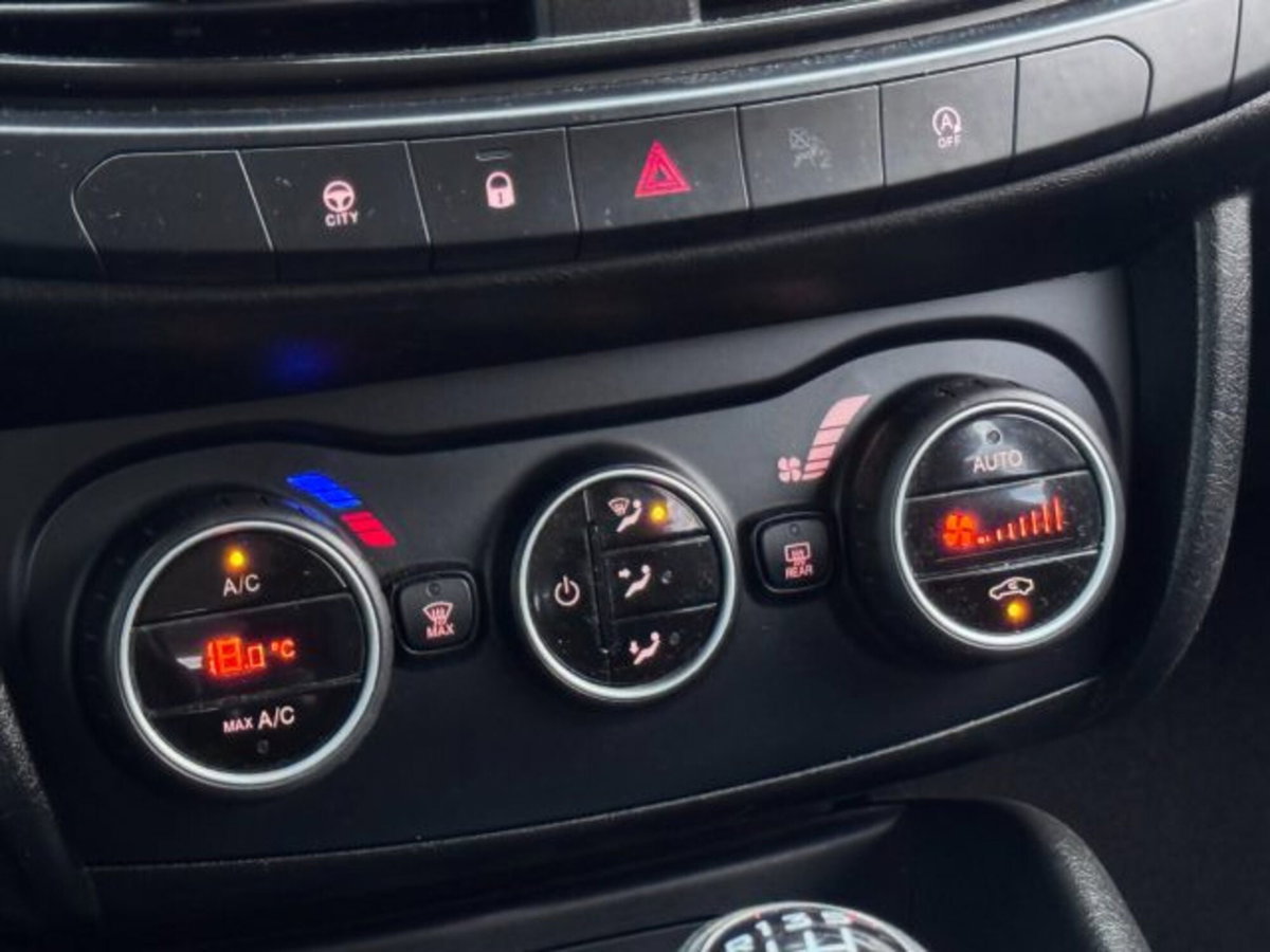 Fiat Tipo Station Wagon Tipo 1.6 Mjt S&S SW Lounge (8)