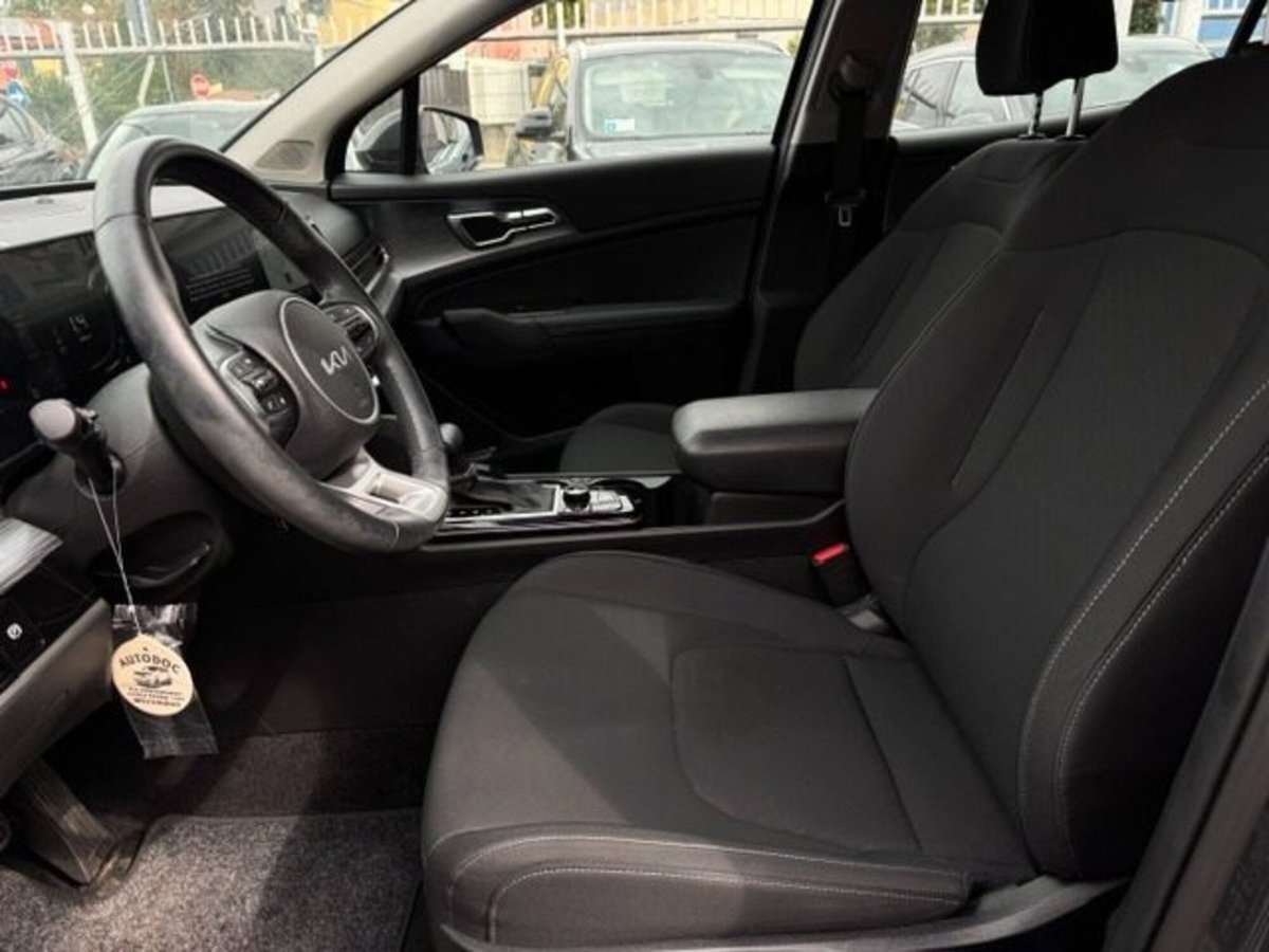 Kia Sportage 1.6 TGDi MHEV DCT Business (9)