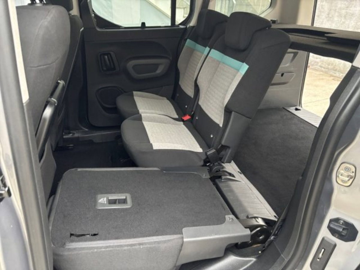 Citroen Berlingo BlueHDi 100 M Shine (19)