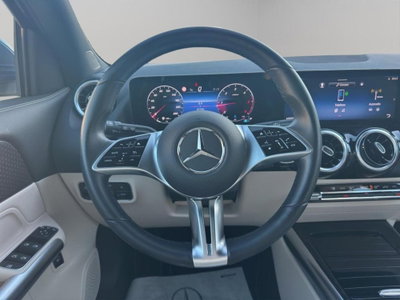 Mercedes-Benz GLA SUV 200 d Progressive Advanced auto (12)