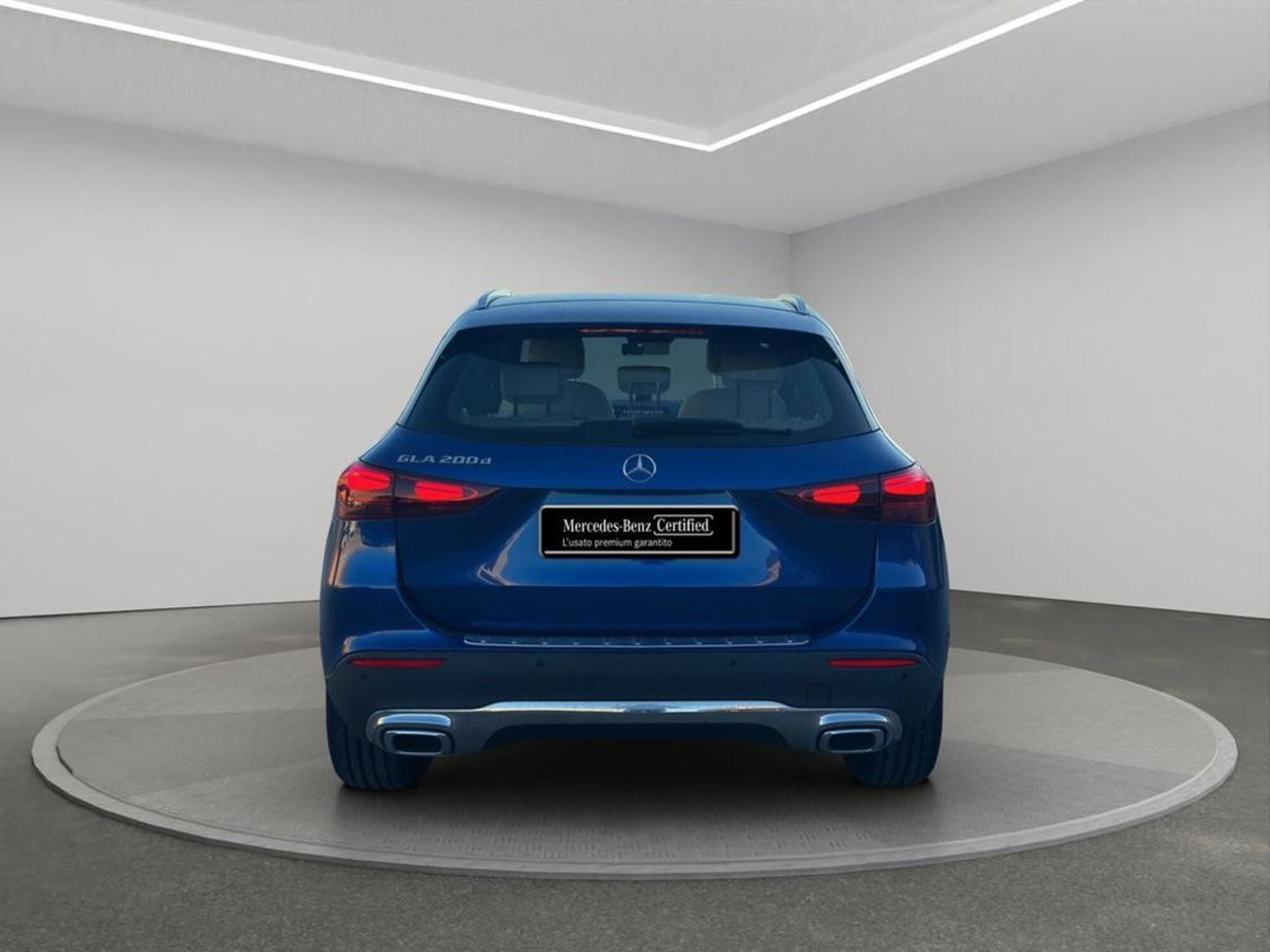 Mercedes-Benz GLA SUV 200 d Progressive Advanced auto (8)