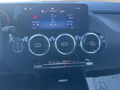 Mercedes-Benz GLA SUV 200 d Progressive Advanced auto (14)
