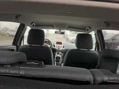 Ford Fiesta 1.4 TDCi 70CV 5 porte Titanium (10)