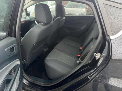 Ford Fiesta 1.4 TDCi 70CV 5 porte Titanium (12)
