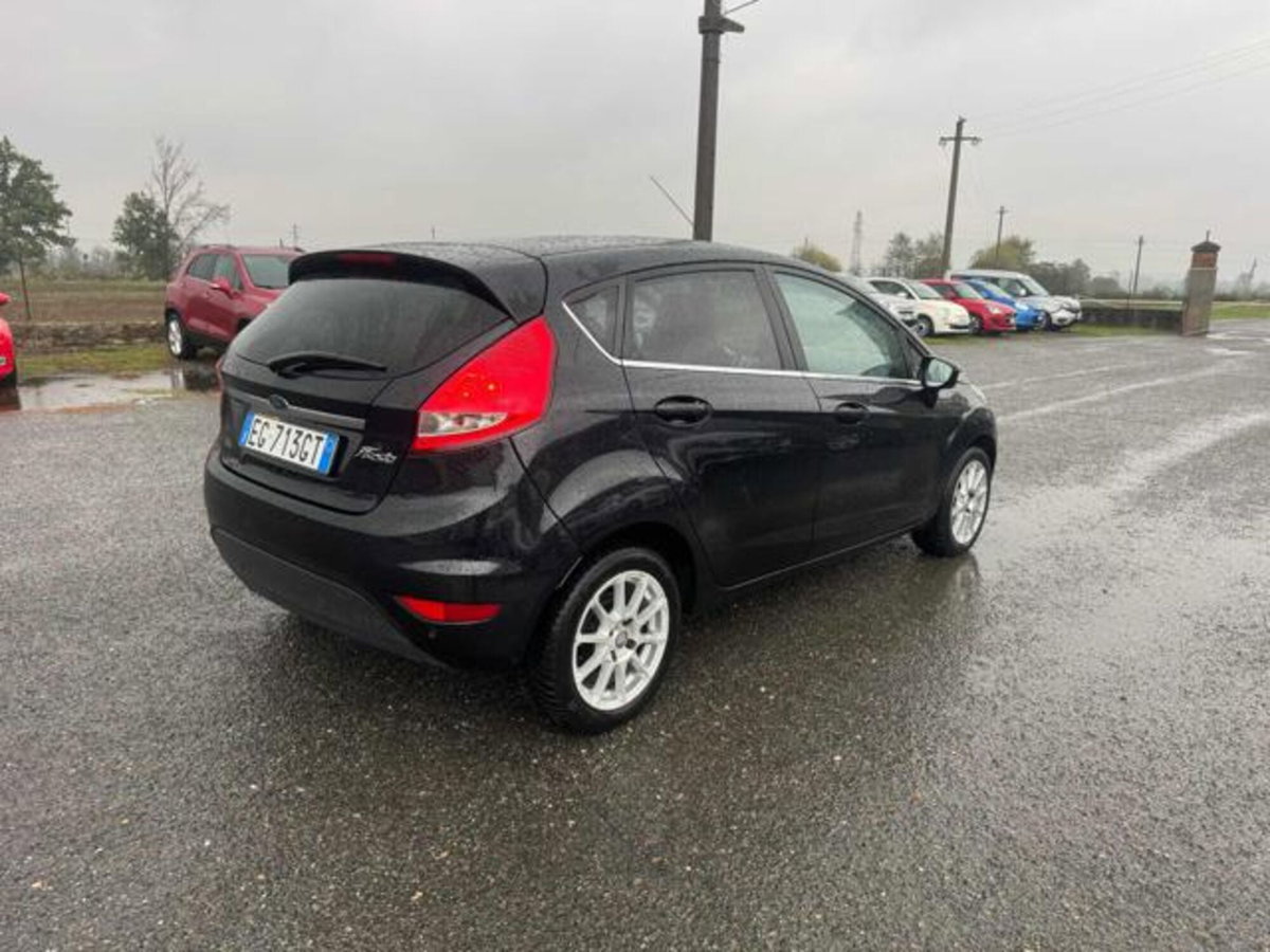 Ford Fiesta 1.4 TDCi 70CV 5 porte Titanium (5)