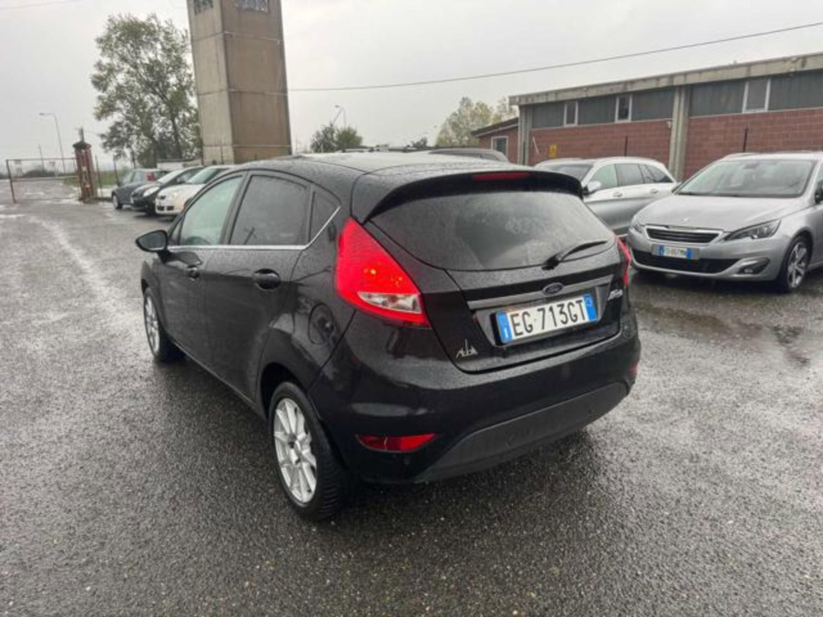 Ford Fiesta 1.4 TDCi 70CV 5 porte Titanium (7)