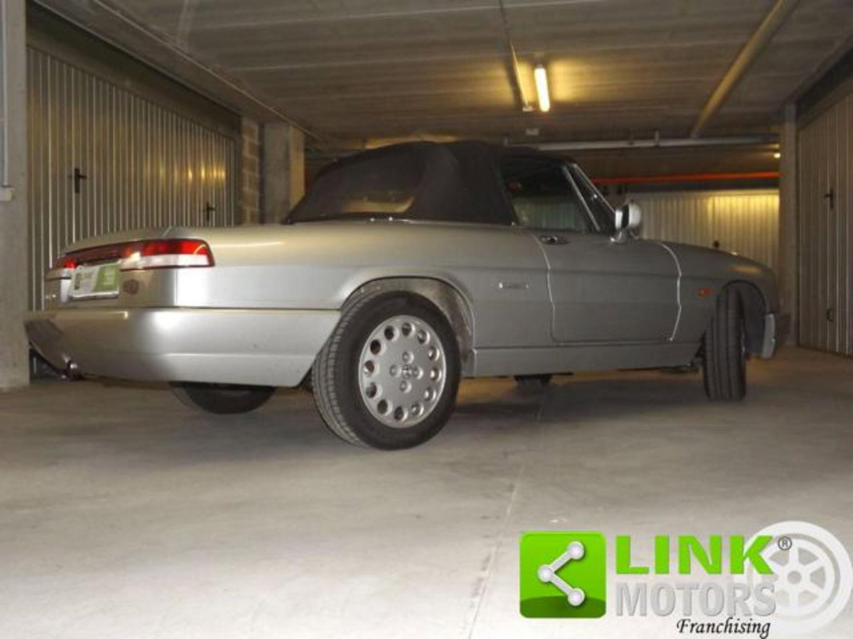 Alfa Romeo Spider 2.0i (6)