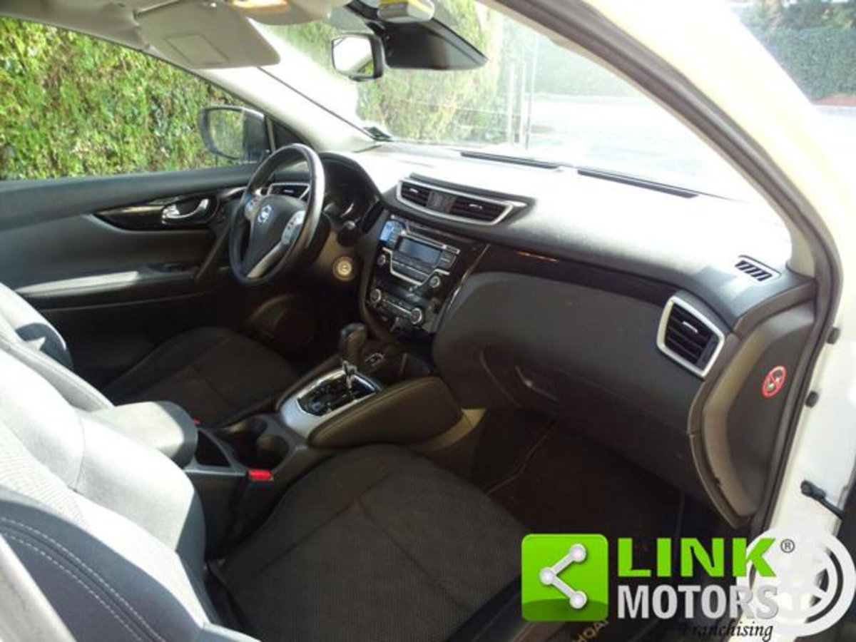 Nissan Qashqai 1.6 dCi 2WD Acenta (10)