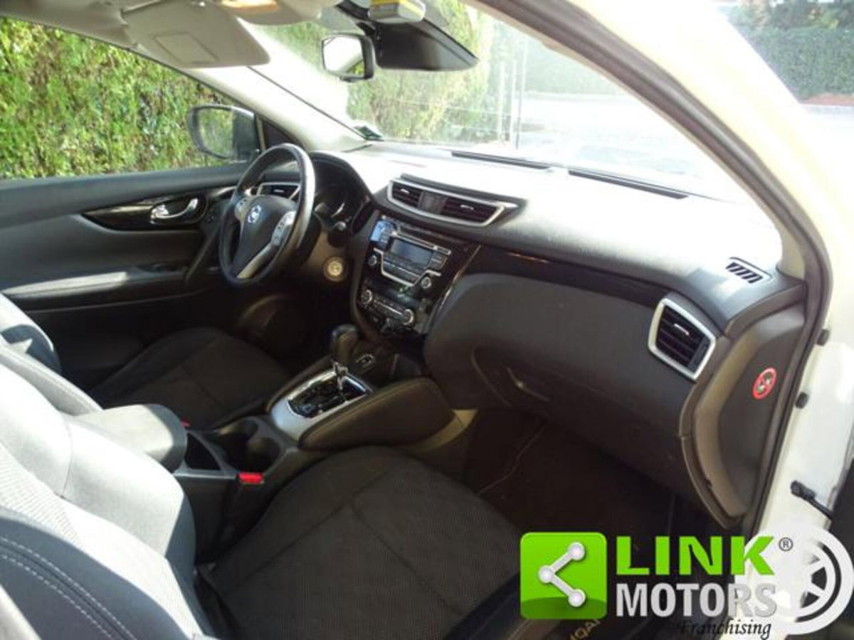 Nissan Qashqai 1.6 dCi 2WD Acenta (8)