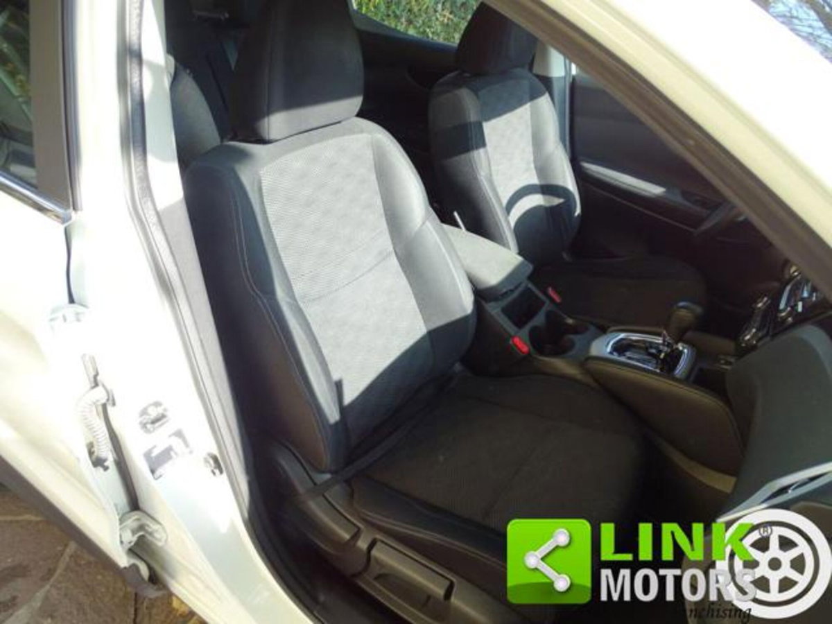 Nissan Qashqai 1.6 dCi 2WD Acenta (9)