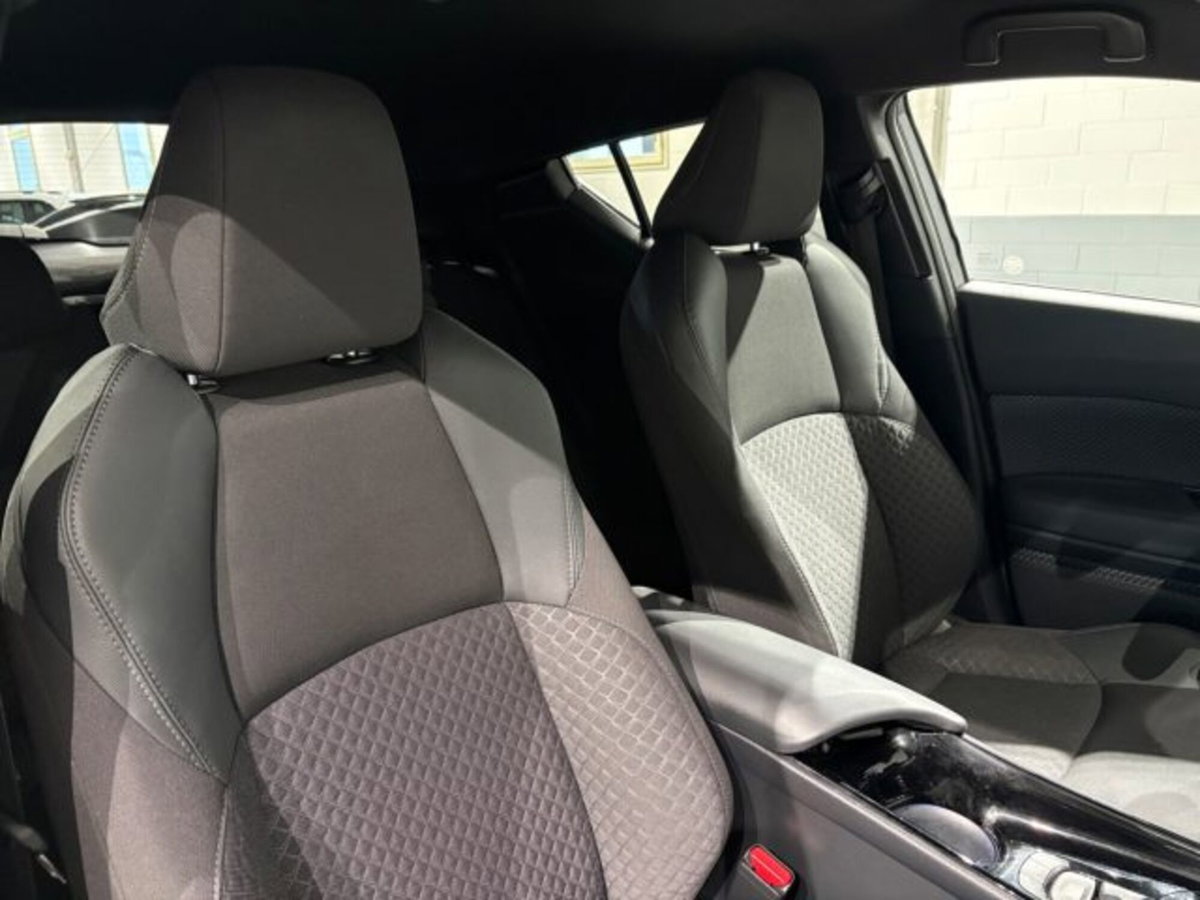 Toyota Toyota C-HR 1.8 Hybrid E-CVT Trend (14)