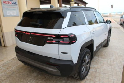 Jeep Compass 1.2 turbo 48V e-hybrid Summit fwd 145cv edct6 (5)