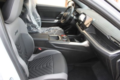 Jeep Compass 1.2 turbo 48V e-hybrid Summit fwd 145cv edct6 (8)