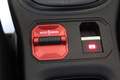 Jeep Avenger 1.2 turbo 85th Anniversary fwd 100cv (10)