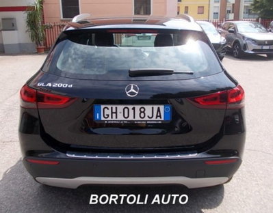 Mercedes-Benz GLA SUV 200 d Business Extra auto (4)