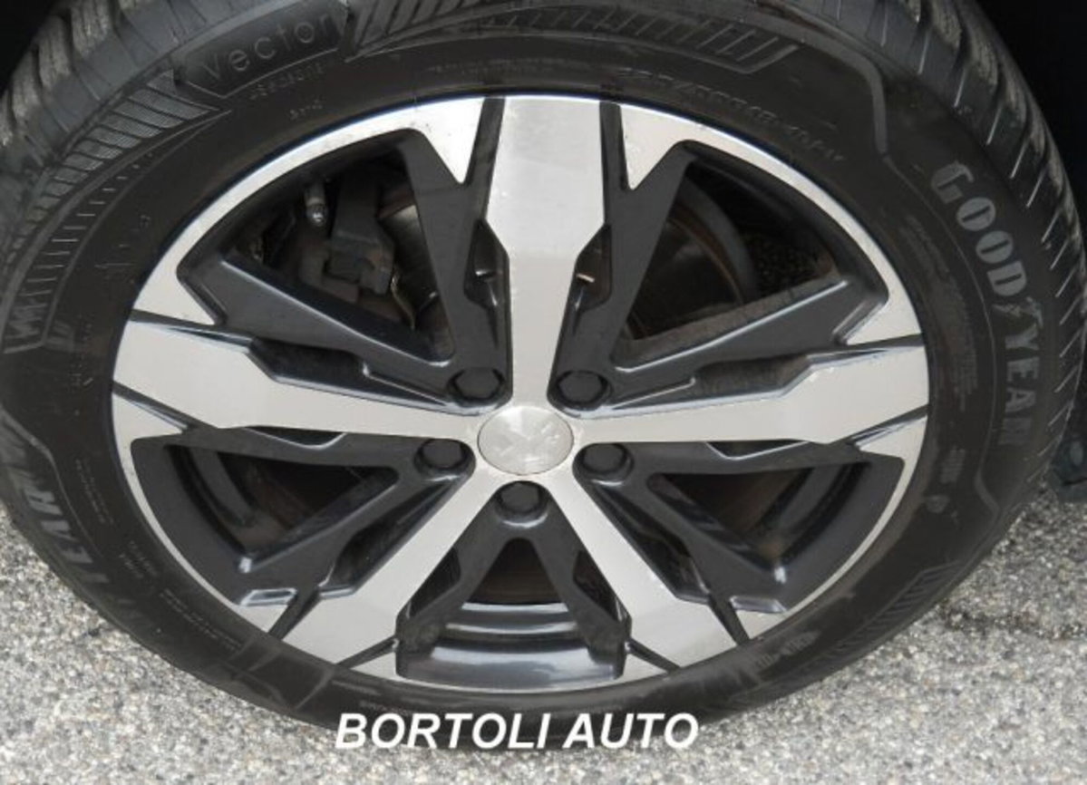 Peugeot 3008 BlueHDi 120 S&S GT Line (16)