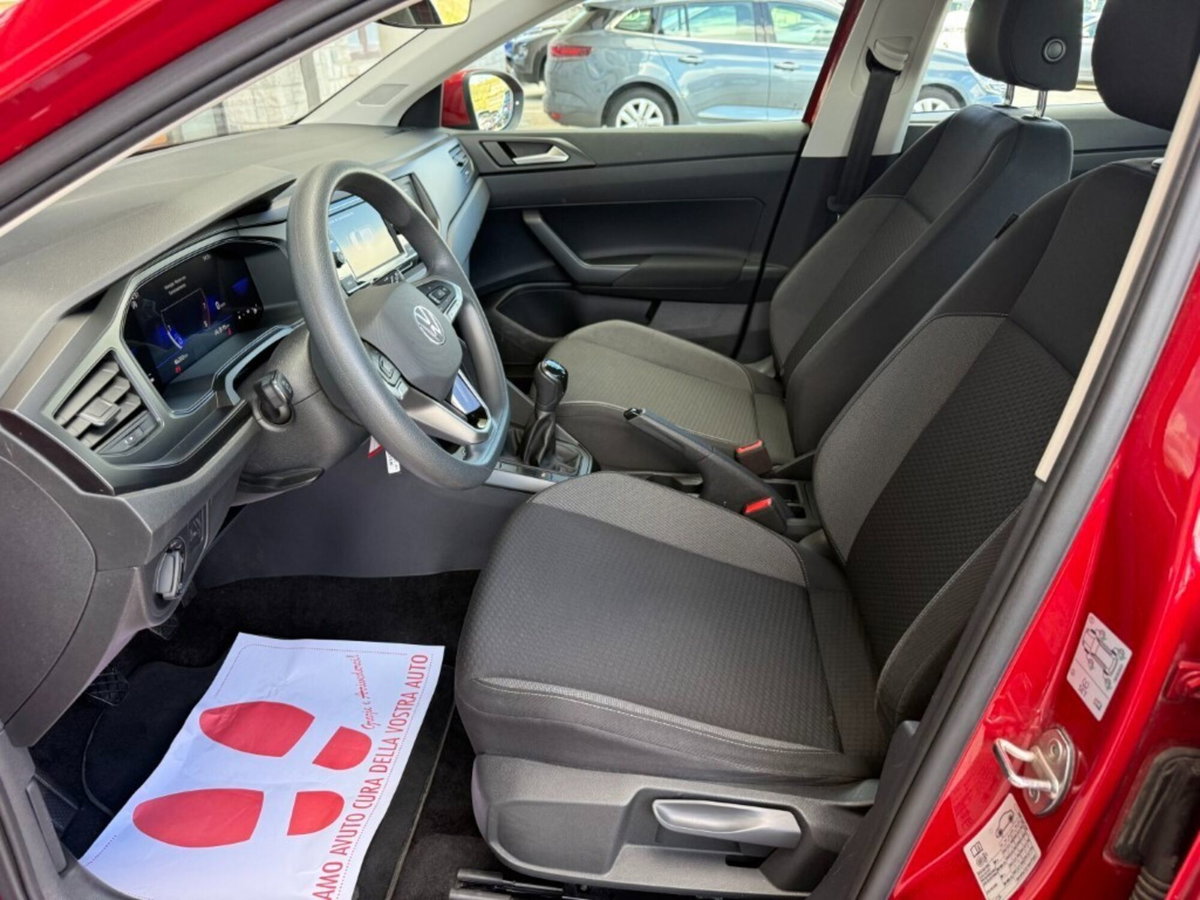 Volkswagen Taigo 1.0 tsi Life 95cv (16)