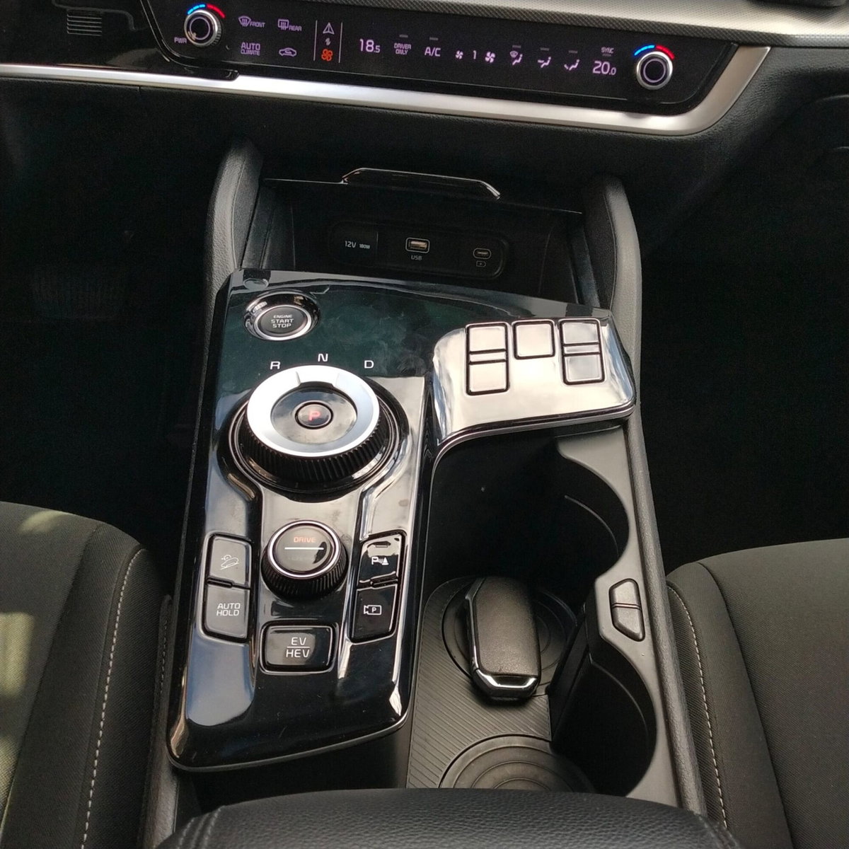 Kia Sportage 1.6 TGDi PHEV AWD AT GT-line (17)