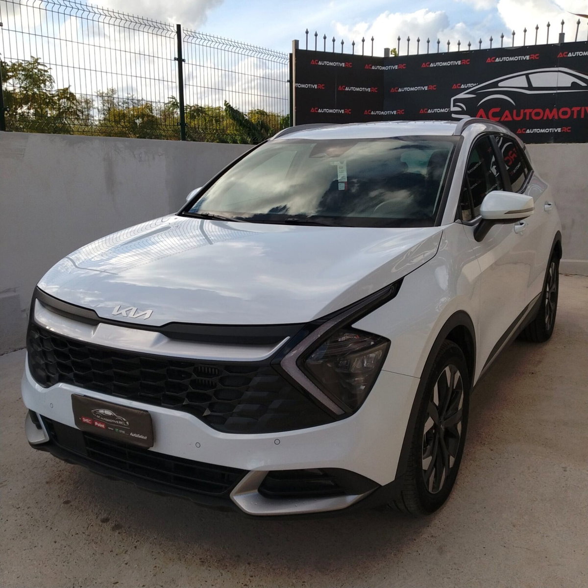 Kia Sportage 1.6 TGDi PHEV AWD AT GT-line (2)