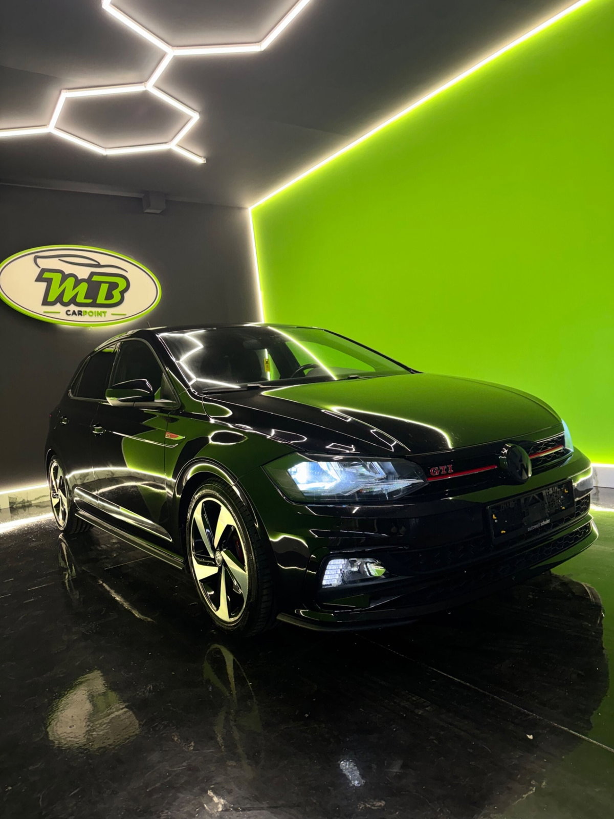 Volkswagen Polo 2.0 TSI DSG GTI BlueMotion Technology (2)