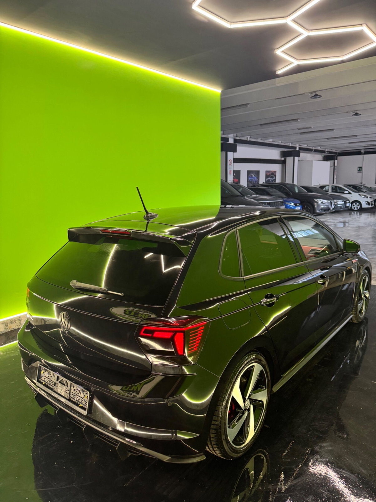 Volkswagen Polo 2.0 TSI DSG GTI BlueMotion Technology (5)