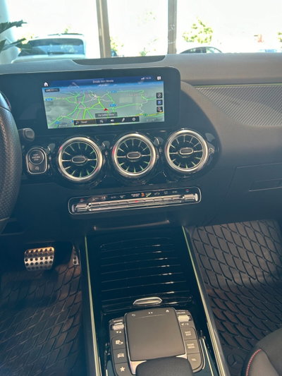 Mercedes-Benz GLA SUV 200 d Automatic Premium (9)