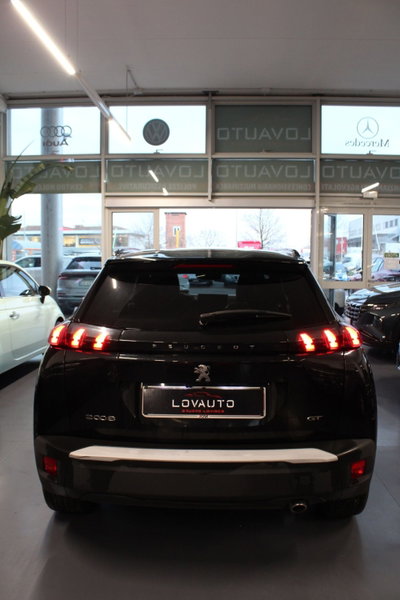 Peugeot 2008 BlueHDi 110 S&S GT (4)