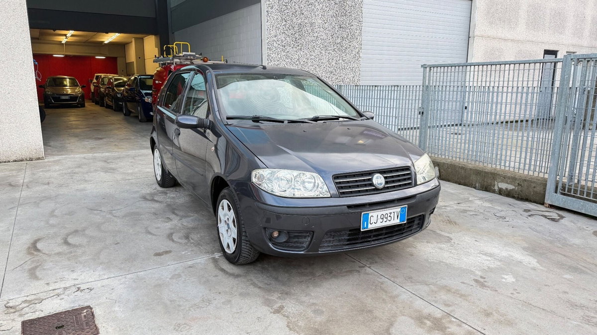 Fiat Punto 1.2 5 porte Dynamic (4)