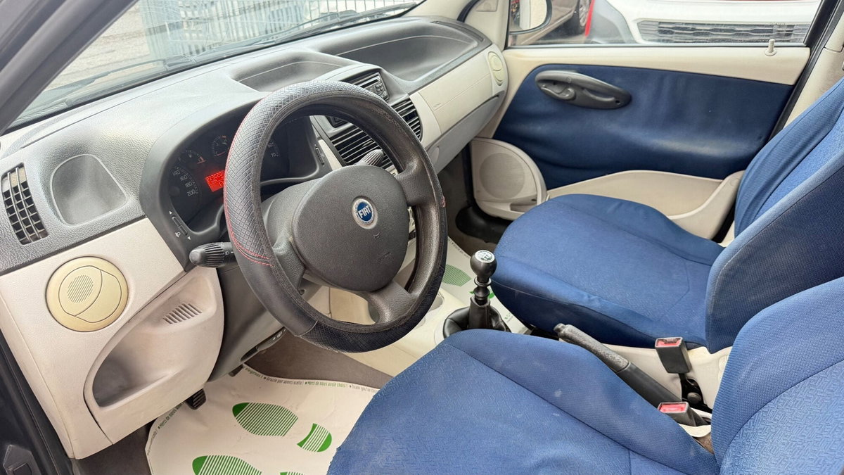 Fiat Punto 1.2 5 porte Dynamic (8)