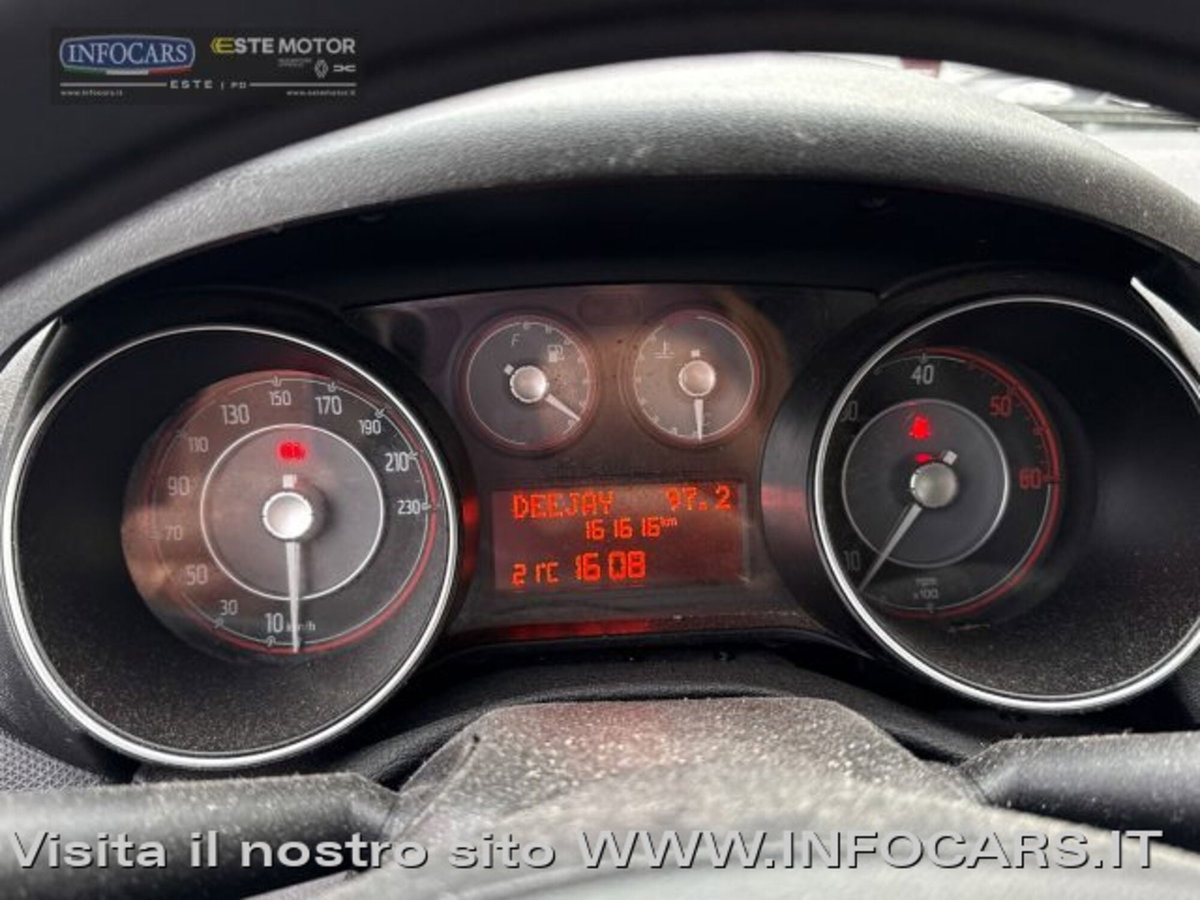 Fiat Punto 1.3 MJT II 75 CV 5 porte Street (11)