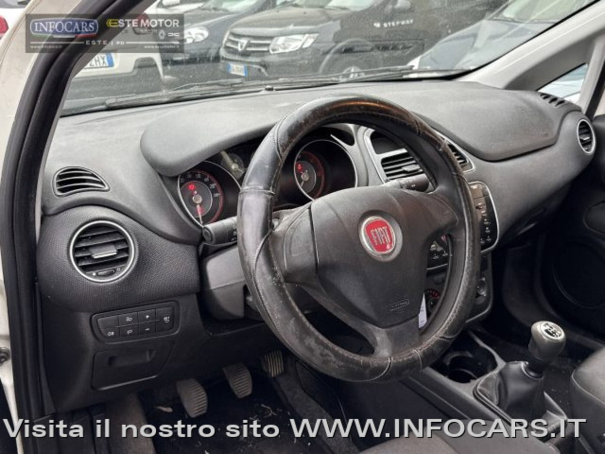Fiat Punto 1.3 MJT II 75 CV 5 porte Street (8)