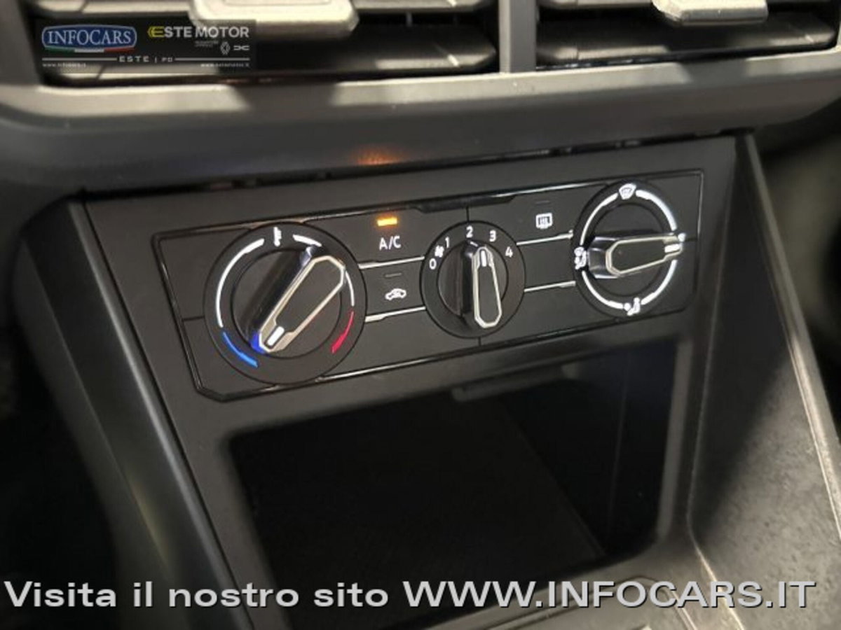 Volkswagen Taigo 1.0 tsi Life 95cv (19)